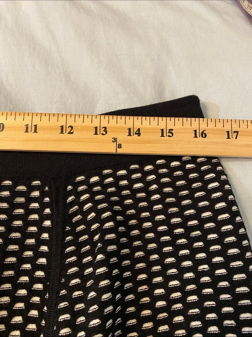 Ann Taylor Black and Ivory Perforated Knit Knee Length Skirt Large